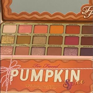 Too Faced LE Pumpkin Spice Eyeshadow Palette